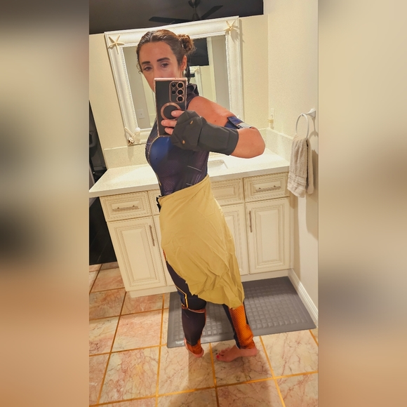 Womens Medium Black Panther Shuri Halloween costume - Picture 8 of 13